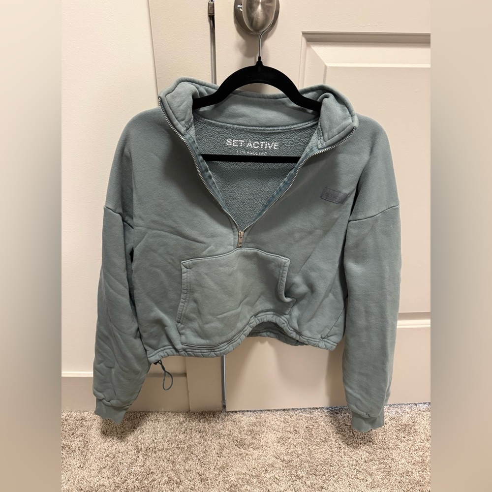 Set Active Small Blue Half Zip Sweatshirt. 💙⚡️